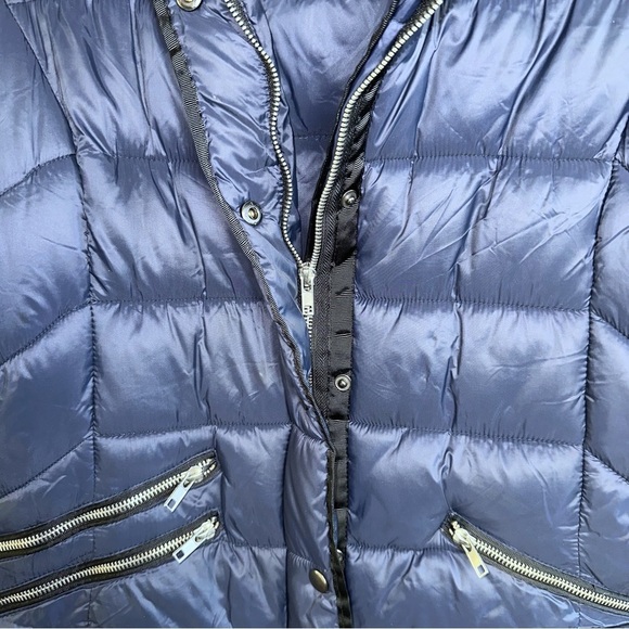 Entro Navy Hooded Puffer Vest Medium - Picture 12 of 15